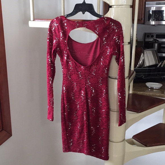 Dress - Picture 2 of 4